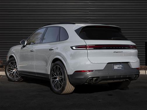 2025 Porsche Cayenne S