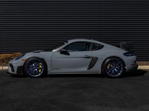 2025 Porsche 718 Cayman GT4 RS