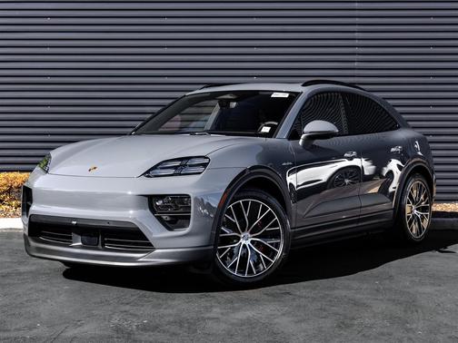 2025 Porsche Macan 4S
