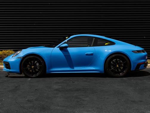 2024 Porsche 911 Carrera