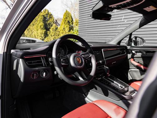 2026 Porsche Macan S