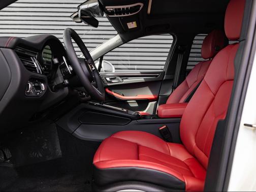 White 2026 Porsche Macan Base