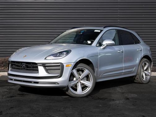 2026 Porsche Macan Base