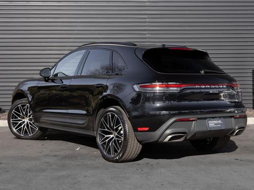 2025 Porsche Macan 