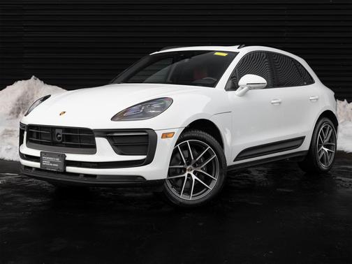 2025 Porsche Macan Base