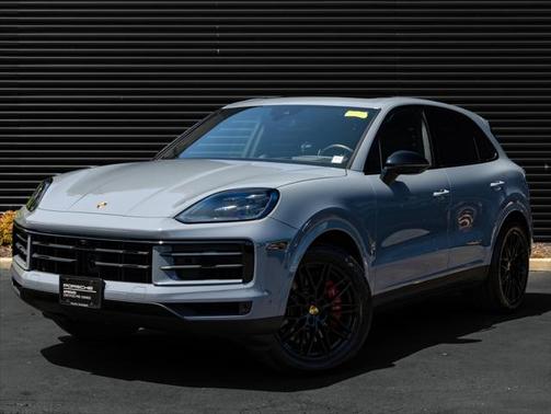 2024 Porsche Cayenne S