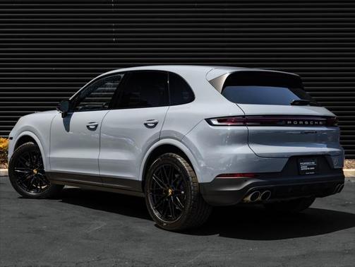 2024 Porsche Cayenne S