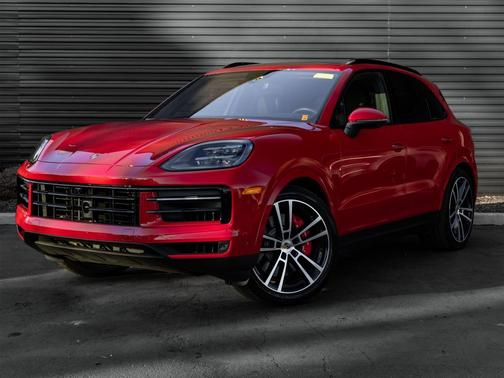 2025 Porsche Cayenne S