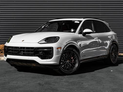 2026 Porsche Cayenne GTS