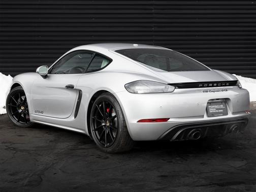 2025 Porsche 718 Cayman GTS 4.0