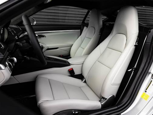 2025 Porsche 718 Cayman GTS 4.0