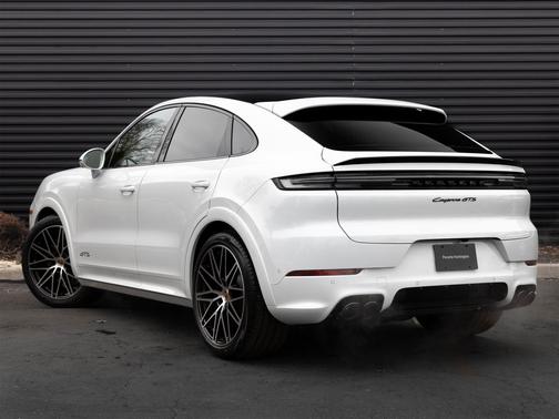 2026 Porsche Cayenne GTS