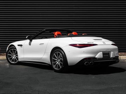 2023 Mercedes-Benz AMG SL 43 Base