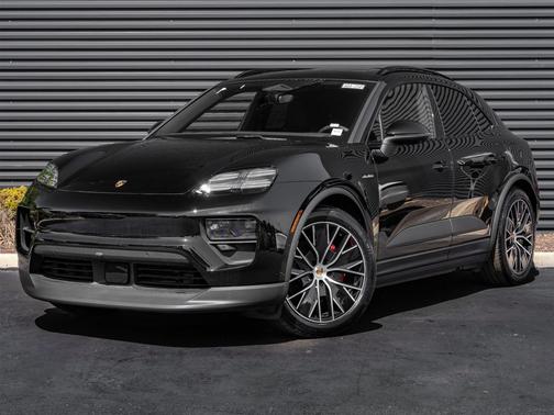 2025 Porsche Macan 4S