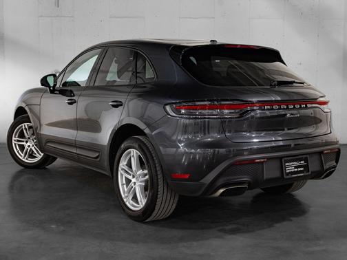 Volcano Grey Metallic 2023 Porsche Macan Macan