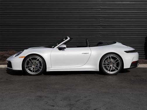 2026 Porsche 911 Carrera