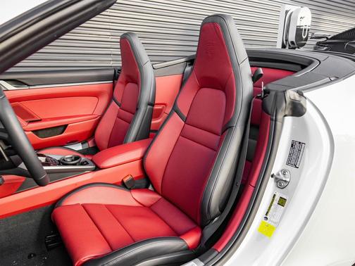 2026 Porsche 911 Carrera