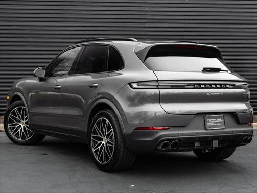 2024 Porsche Cayenne S