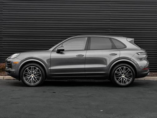 2024 Porsche Cayenne S