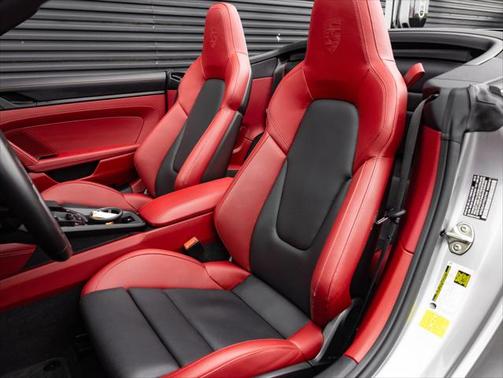2023 Porsche 911 Carrera 4 GTS