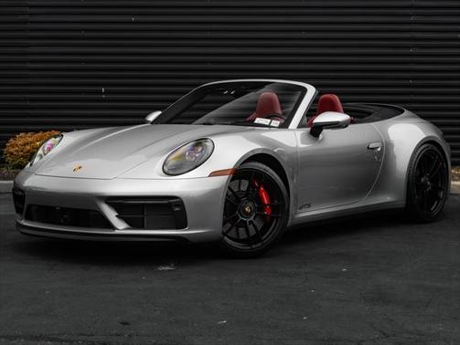 2023 Porsche 911 Carrera 4 GTS
