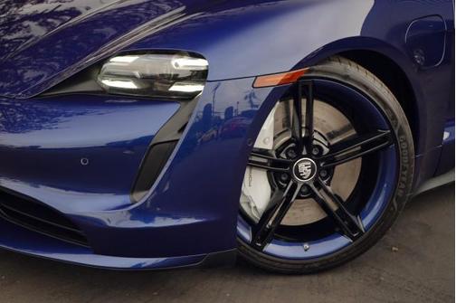 2020 Porsche Taycan Turbo