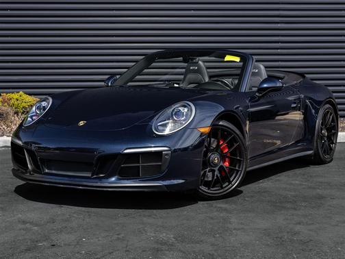 2017 Porsche 911 Carrera GTS