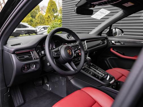 2026 Porsche Macan S