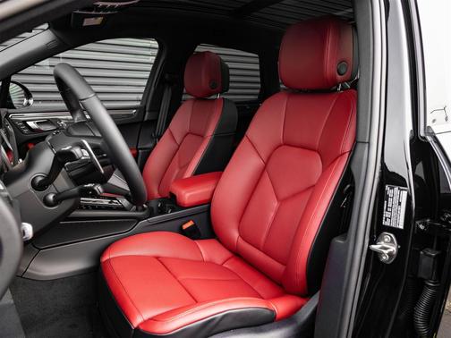 2026 Porsche Macan S