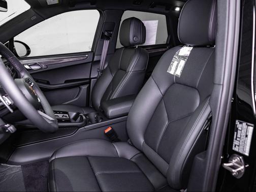 Black 2026 Porsche Macan Macan