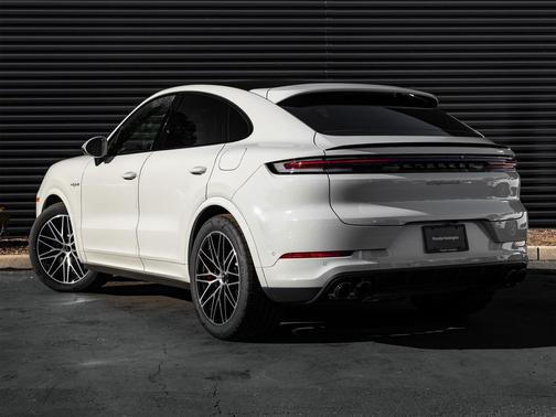 2026 Porsche Cayenne S