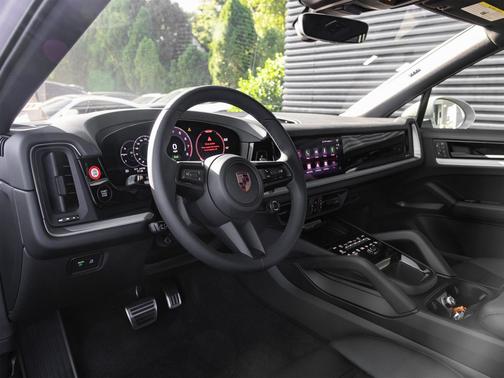 2026 Porsche Cayenne S