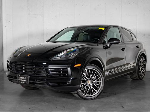 Black 2022 Porsche Cayenne Cayenne