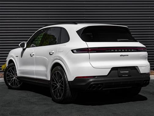 2026 Porsche Cayenne E-Hybrid