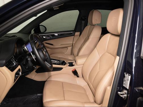 Night Blue Metallic 2023 Porsche Macan Macan