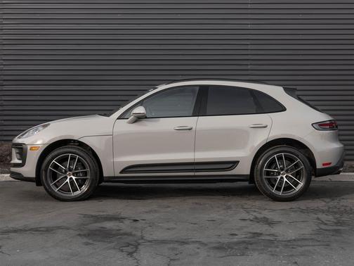 2026 Porsche Macan Base