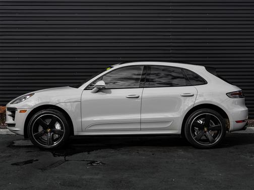 2020 Porsche Macan Turbo