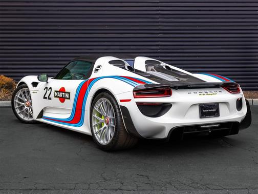 2015 Porsche 918 Spyder Base w/Weissach Package