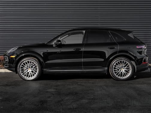 2022 Porsche Cayenne Platinum Edition