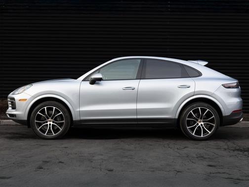 2022 Porsche Cayenne Cayenne
