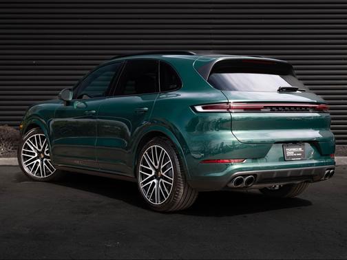 2024 Porsche Cayenne S