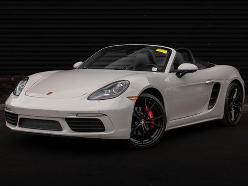 Chalk 2023 Porsche 718 Boxster S