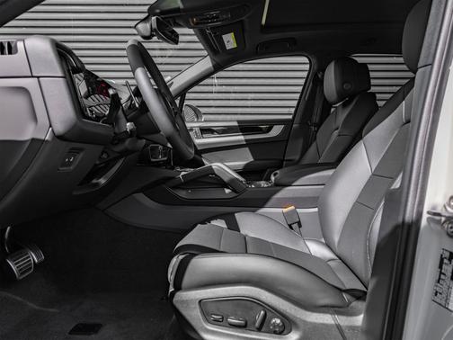 2026 Porsche Cayenne S