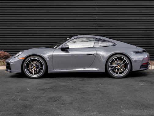 2026 Porsche 911 Carrera