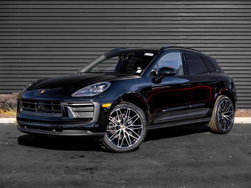 2026 Porsche Macan Base