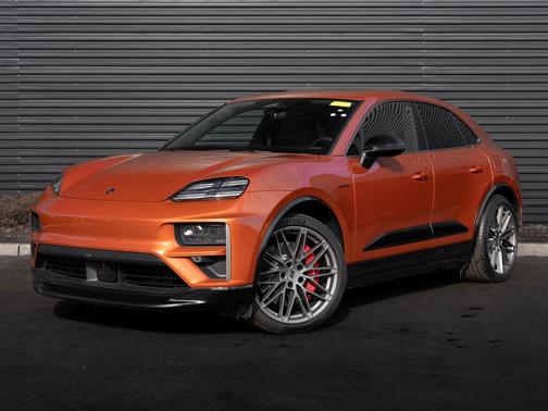 2024 Porsche Macan Turbo