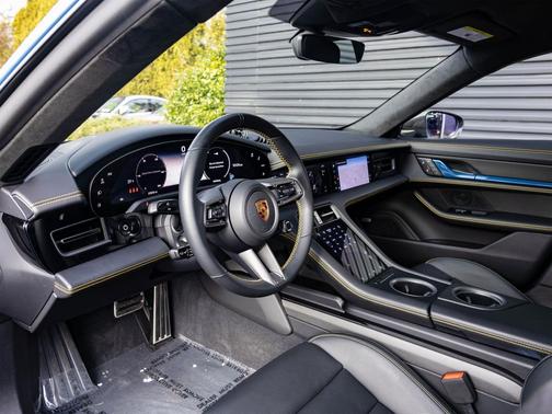 2022 Porsche Taycan Turbo S