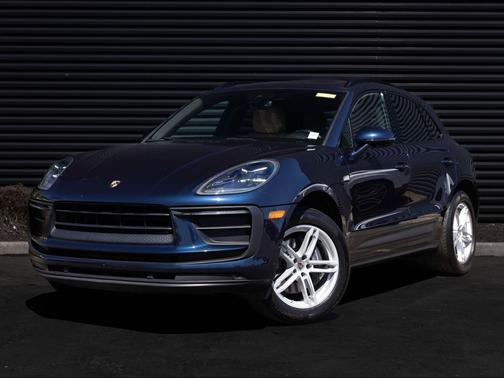 Night Blue Metallic 2022 Porsche Macan Macan