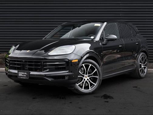 Chromite Black Metallic 2024 Porsche Cayenne S