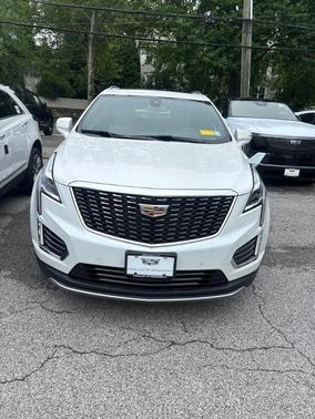 Crystal White Tri-Coat 2024 Cadillac XT5 Premium Luxury